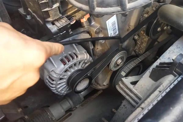 南部转速传感器的工作原理是什么？